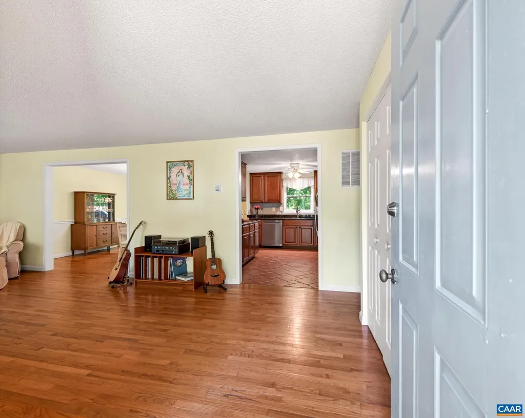 15 Patriot Lane Palmyra VA 22963