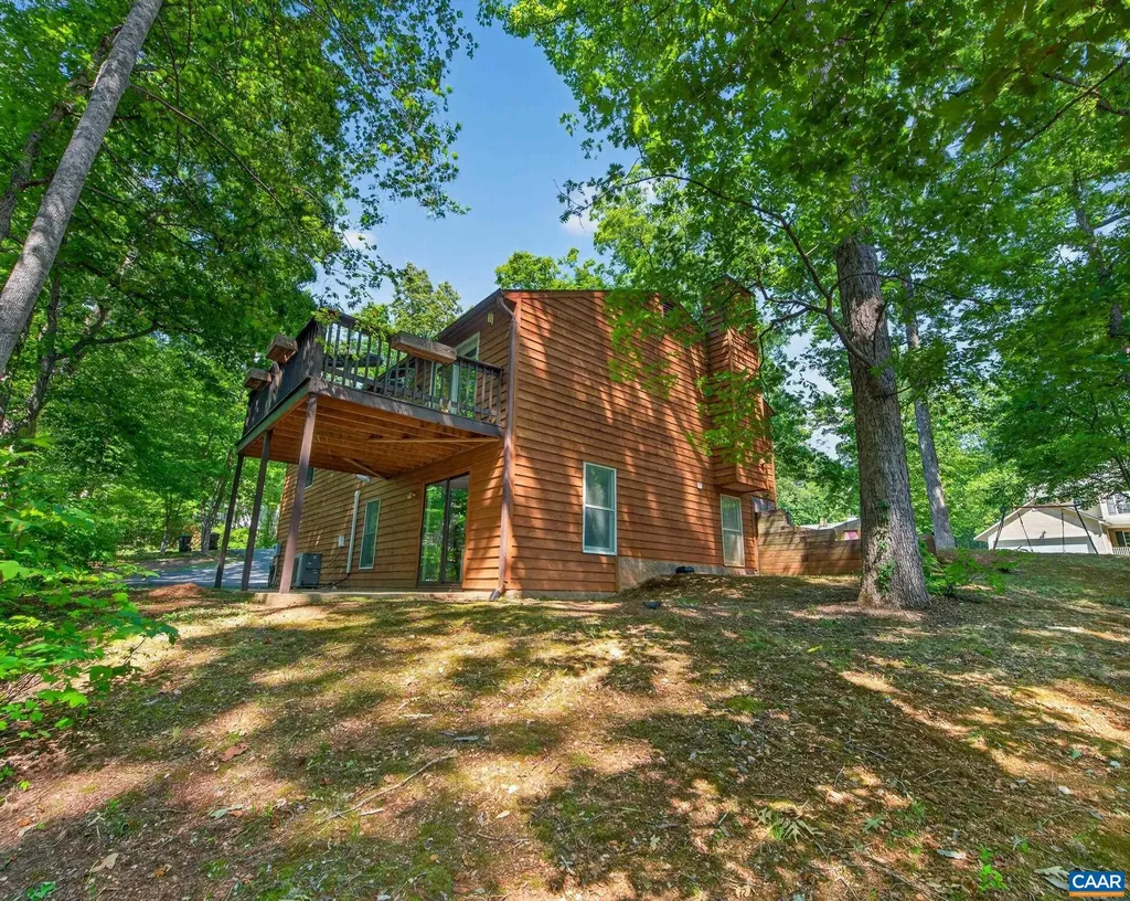 15 Patriot Lane Palmyra VA 22963