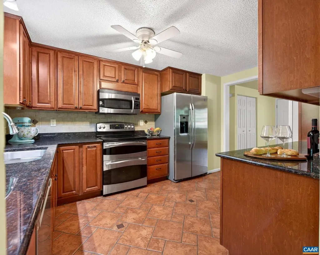 15 Patriot Lane Palmyra VA 22963
