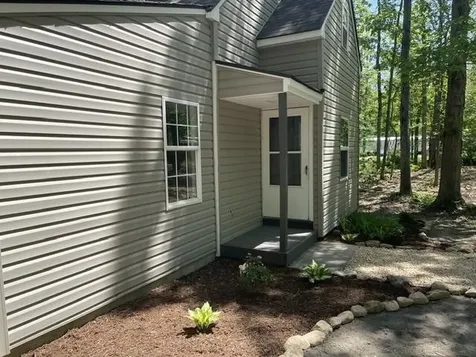 15 Raccoon Hollow Greenville VA 24440