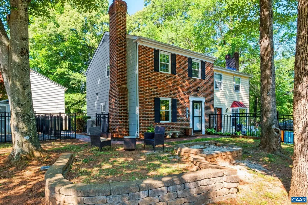 2415 Whitney Court Charlottesville VA 22911