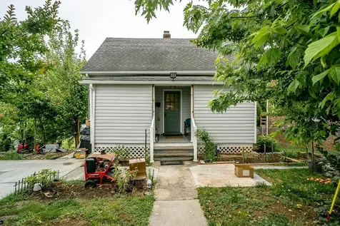 829 Virginia Avenue Harrisonburg VA 22802