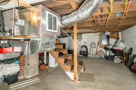 829 Virginia Avenue Harrisonburg VA 22802