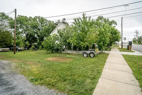 829 Virginia Avenue Harrisonburg VA 22802