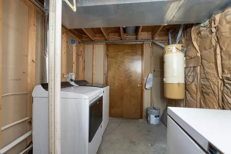 726 Ladd Road Fishersville VA 22939