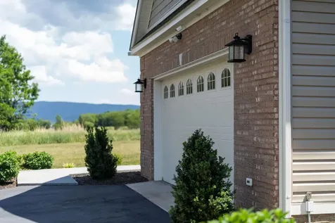 632 Legrande Avenue Waynesboro VA 22980