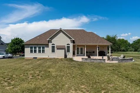 632 Legrande Avenue Waynesboro VA 22980