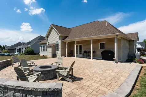 632 Legrande Avenue Waynesboro VA 22980