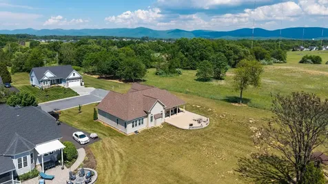 632 Legrande Avenue Waynesboro VA 22980