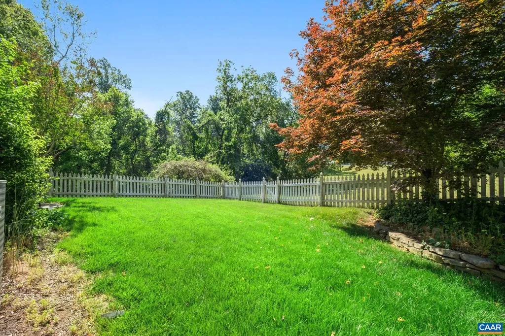 998 Pintail Lane Charlottesville VA 22903