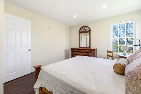 672 Elm Street Broadway VA 22815