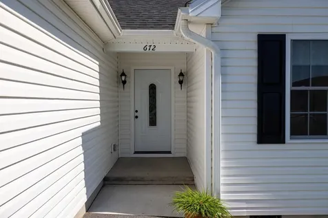 672 Elm Street Broadway VA 22815