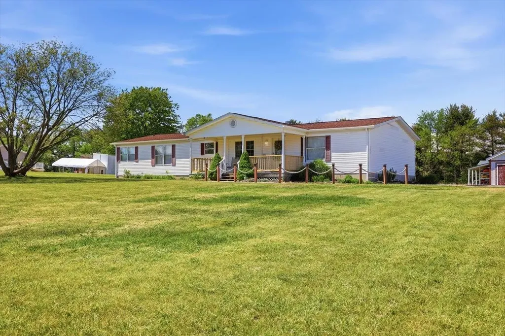 3437 Lyndhurst Road Stuarts Draft VA 24477