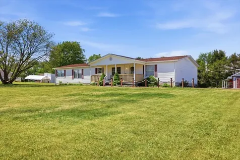 3437 Lyndhurst Road Stuarts Draft VA 24477