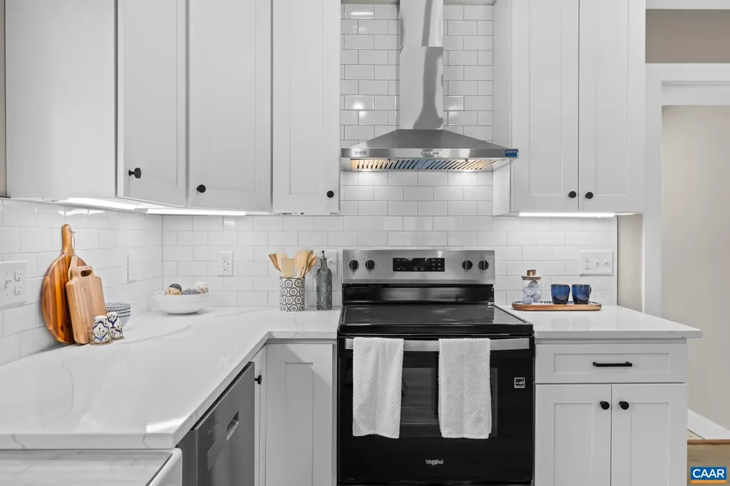 2155 Thomas Jefferson Drive Charlottesville VA 22902