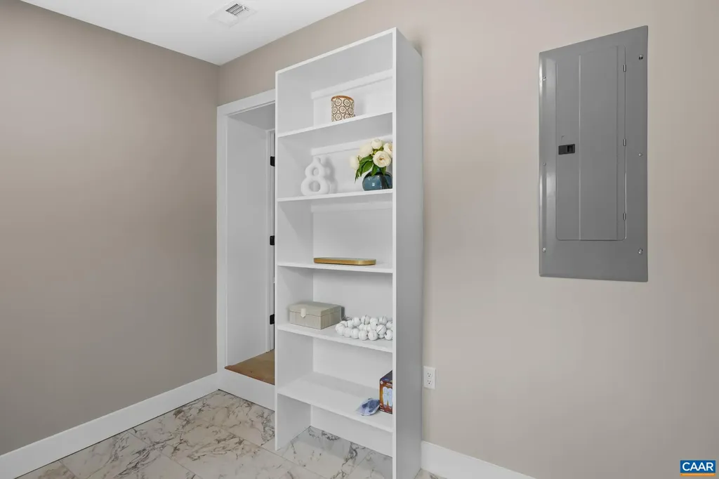2155 Thomas Jefferson Drive Charlottesville VA 22902