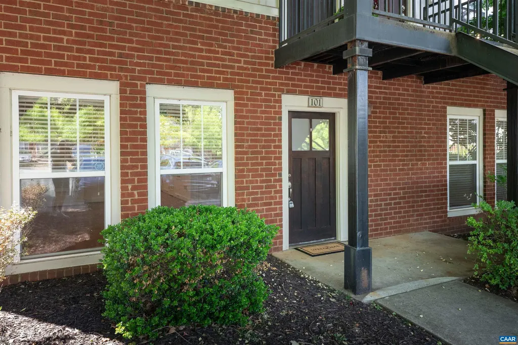 1840 Candlewood Court Charlottesville VA 22903