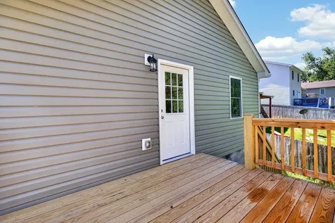 638 C Street Staunton VA 24401