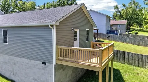 638 C Street Staunton VA 24401