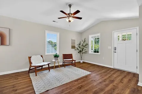 638 C Street Staunton VA 24401