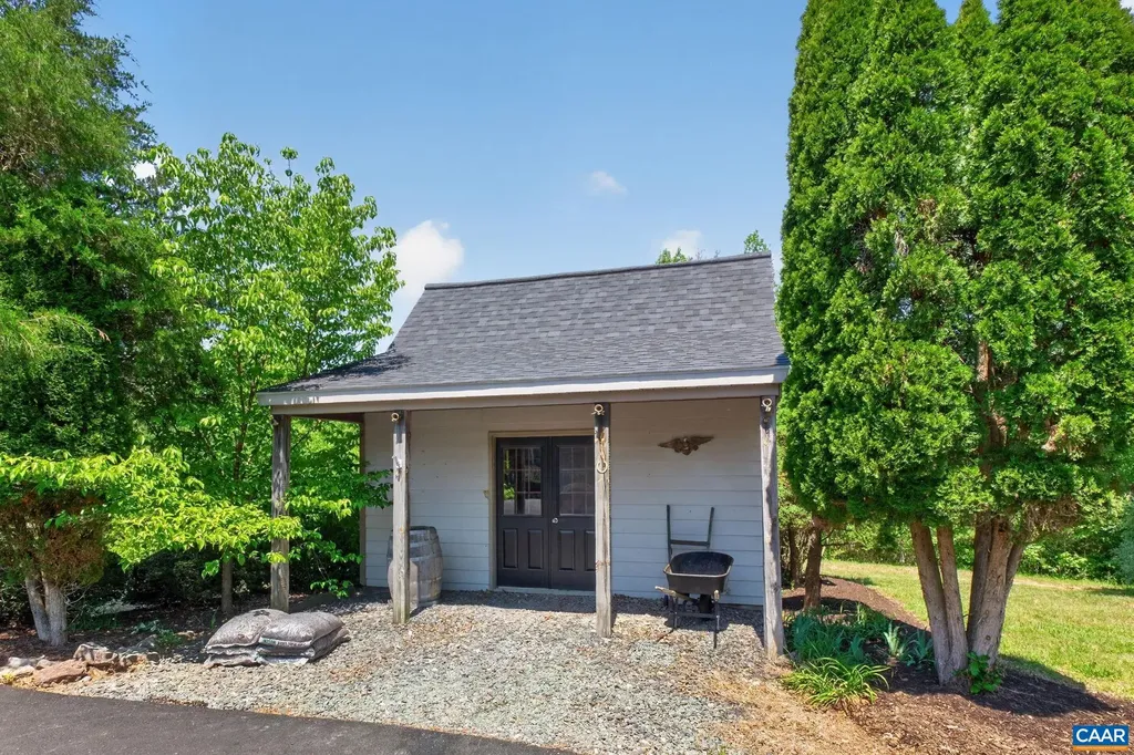 380 Ballenger Lane Palmyra VA 22963