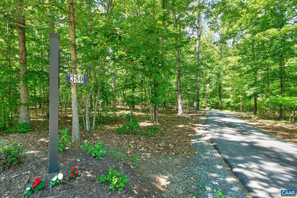 380 Ballenger Lane Palmyra VA 22963