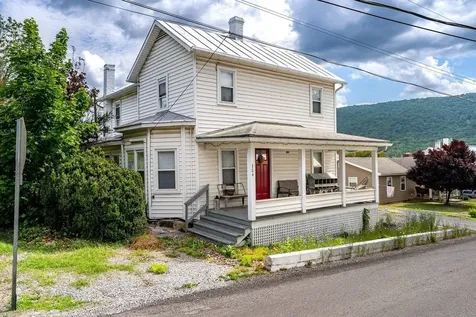 104 Dogwood Drive Franklin WV 26807