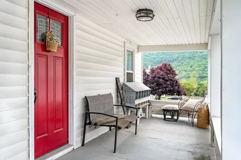 104 Dogwood Drive Franklin WV 26807