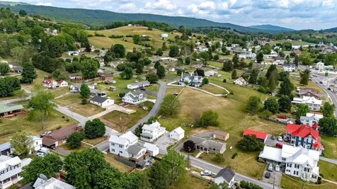 104 Dogwood Drive Franklin WV 26807