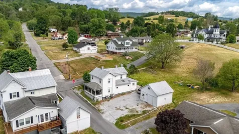 104 Dogwood Drive Franklin WV 26807