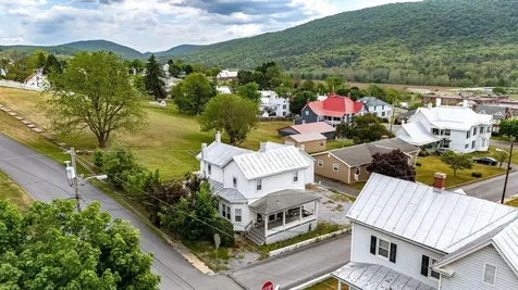 104 Dogwood Drive Franklin WV 26807
