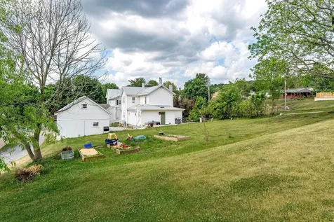 104 Dogwood Drive Franklin WV 26807