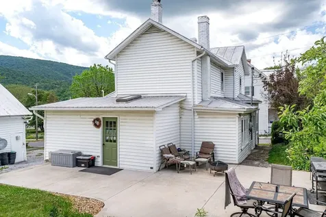 104 Dogwood Drive Franklin WV 26807