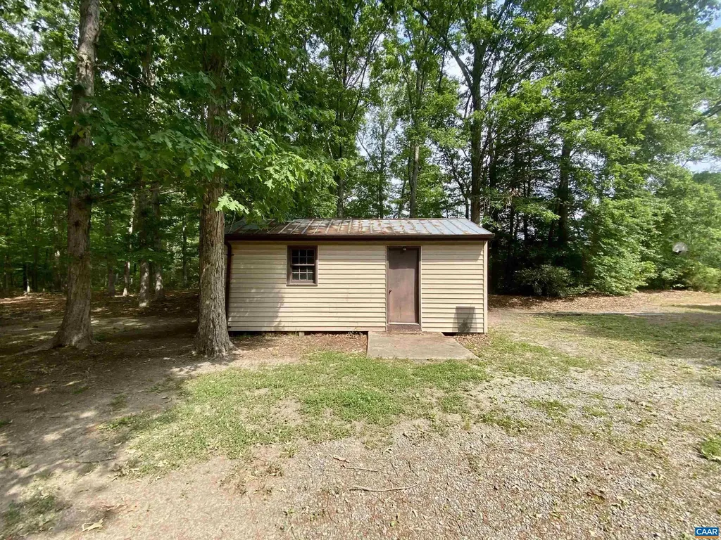 2517 Bethany Church Road Bumpass VA 23024