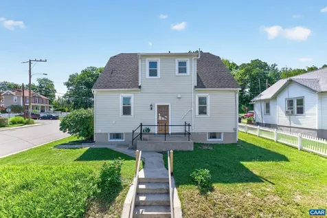 199 Bath Avenue N Waynesboro VA 22980