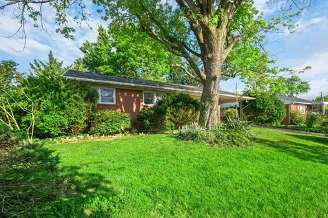 219 Dogwood Drive N Harrisonburg VA 22802