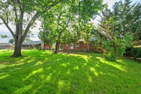 219 Dogwood Drive N Harrisonburg VA 22802