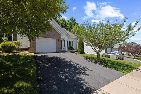 122 Collinswood Drive Staunton VA 24401