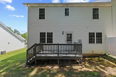 122 Collinswood Drive Staunton VA 24401