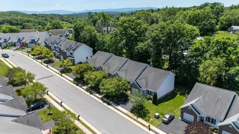 122 Collinswood Drive Staunton VA 24401