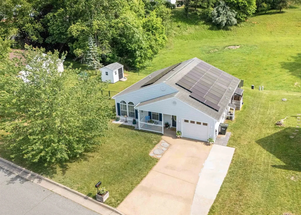 405 Greenwood Road Staunton VA 24401