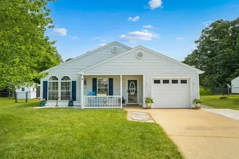 405 Greenwood Road Staunton VA 24401
