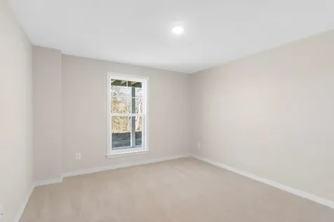 8755 Overbrook Drive Mcgaheysville VA 22840