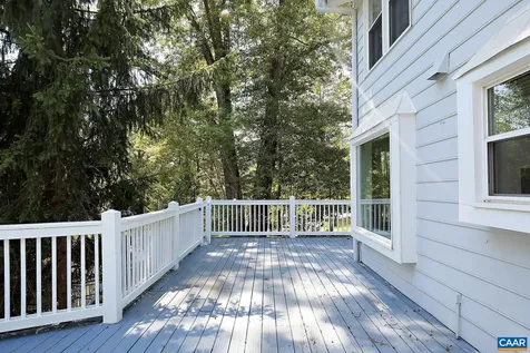 2131 Viburnum Court Charlottesville VA 22911