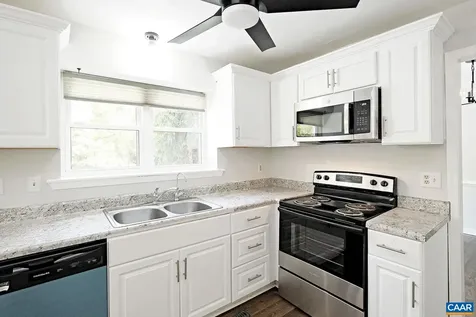 2131 Viburnum Court Charlottesville VA 22911