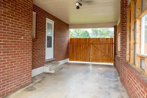 211 George Street Staunton VA 24401