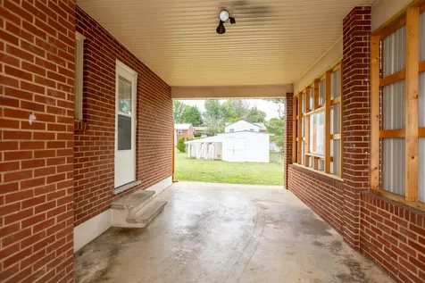 211 George Street Staunton VA 24401