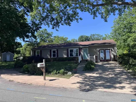 213 Oak Street Charlottesville VA 22902