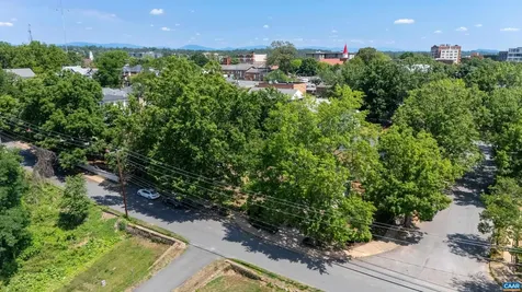 213 Oak Street Charlottesville VA 22902