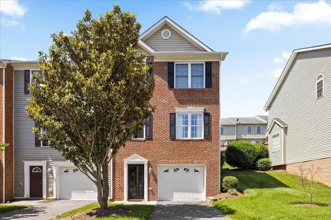 3042 Crystal Spring Lane Rockingham VA 22801